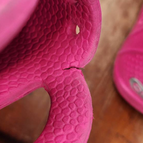 Girls Pink Croc Booties Waterproof Slip On Outdoor Mud Snow Boots Size 6 6C - Picture 11 of 11